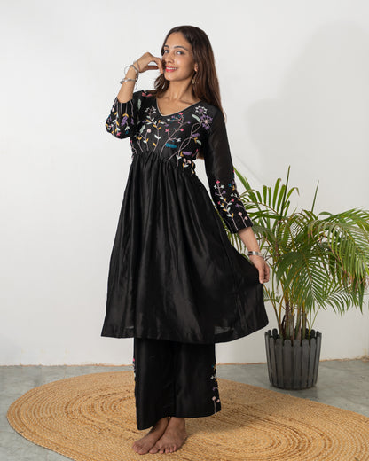 BLACK LUXE EMBROIDERED ANARKALI ENSEMBLE